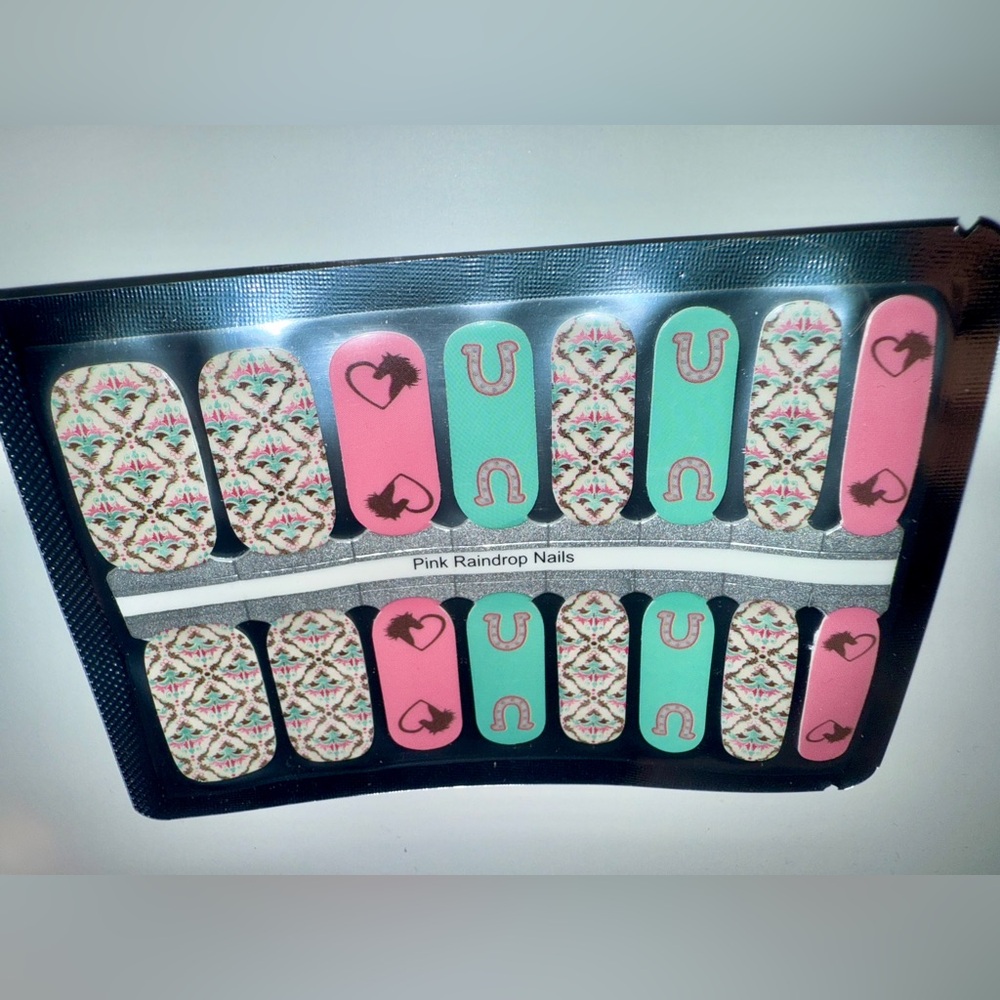 Colorful Cowgirl Western Nail Wraps Set. Horse heart.